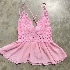 Pink lace top with adjustable